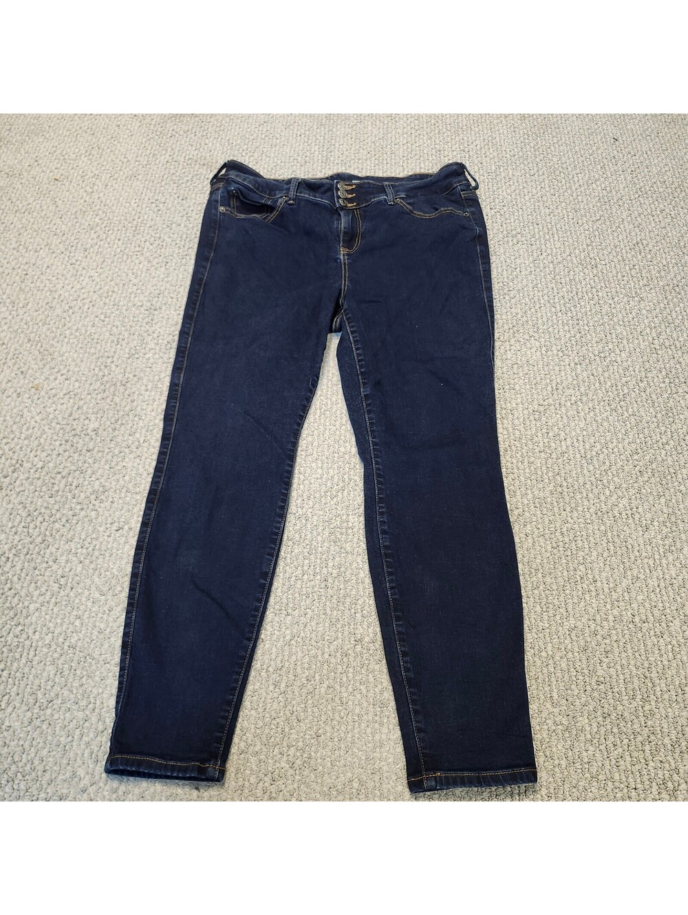 Torrid Dark Blue Jegging Super Soft Stretch Denim Jeans Size 18